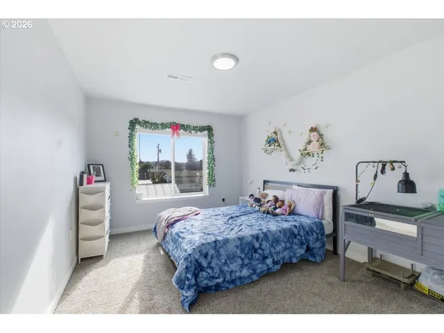 $615,000 | 847 West Oak Street, Lebanon, OR 97355