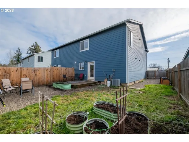 $615,000 | 847 West Oak Street, Lebanon, OR 97355