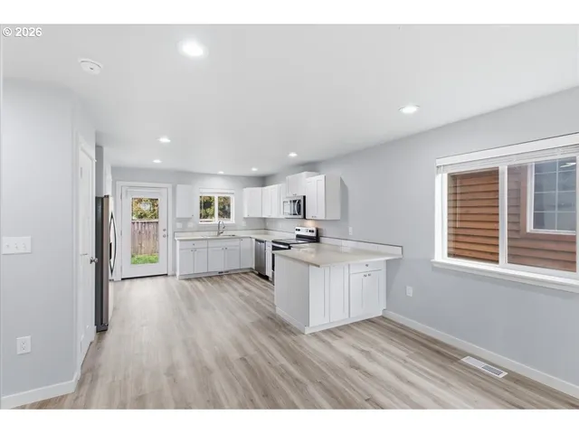 $615,000 | 847 West Oak Street, Lebanon, OR 97355