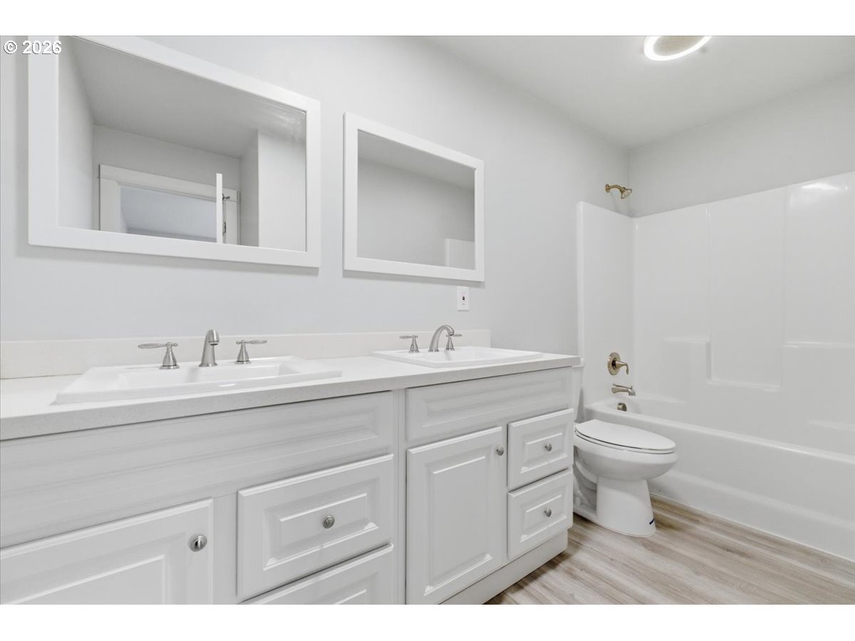 847 West Oak Street Lebanon, OR 97355 - Photo 37 of 48