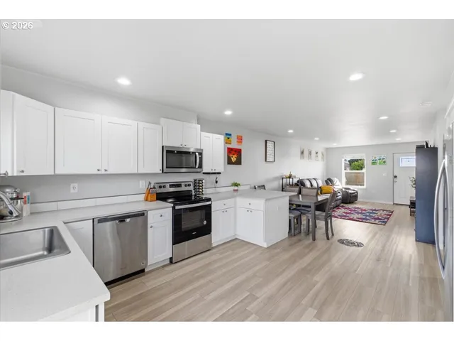 $615,000 | 847 West Oak Street, Lebanon, OR 97355