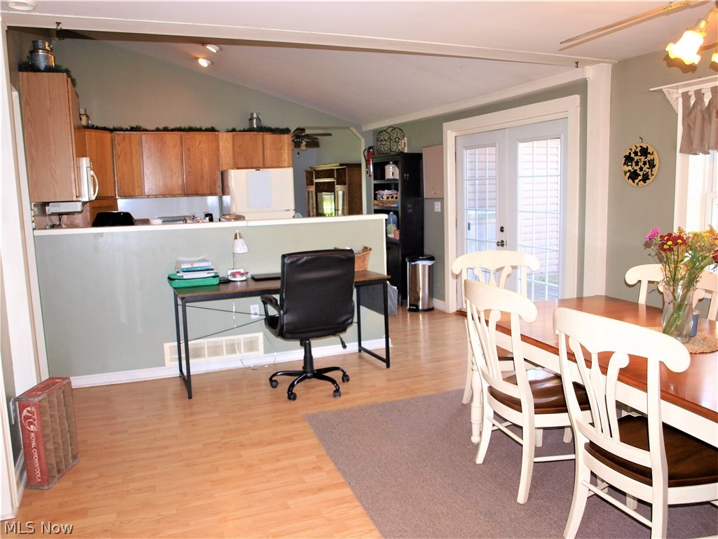8059 Freedom Road Windham, OH 44288 - Photo 3 of 31 Gallery Image 3
