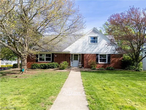 $275,000 | 394 Abbeyfeale Road, Mansfield, OH 44907