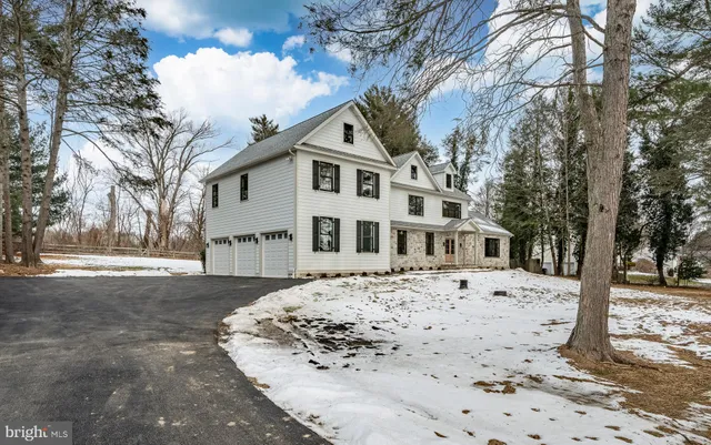$2,695,000 | 1427 Sugartown Road, Berwyn, PA 19301