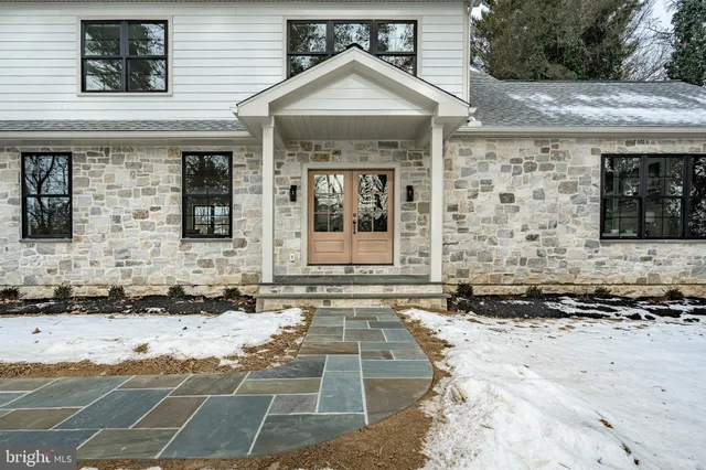 $2,695,000 | 1427 Sugartown Road, Berwyn, PA 19301