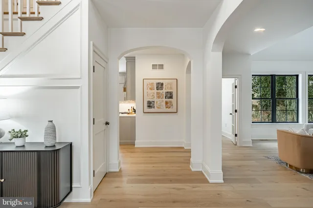 $2,695,000 | 1427 Sugartown Road, Berwyn, PA 19301