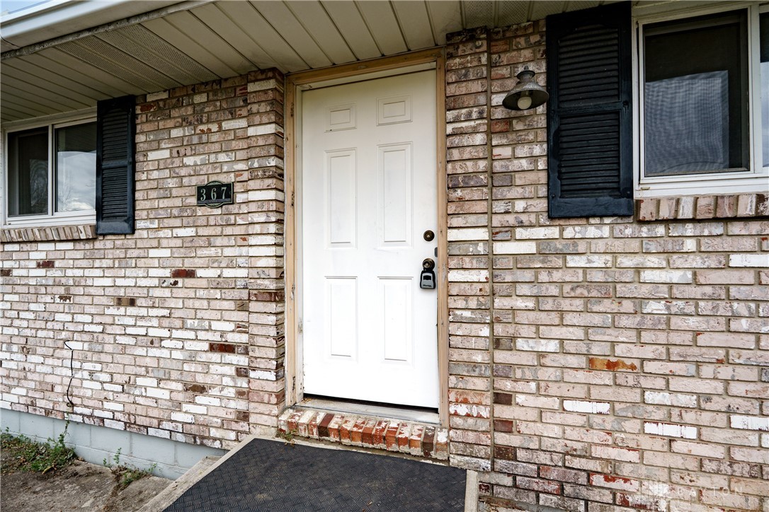 367 Franklin Road Waynesville, OH 45068 - Photo 4 of 37 Gallery Image 4