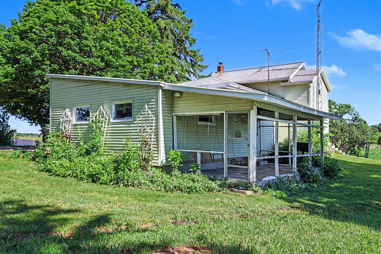 6923 Young Road Bellevue, MI 49021 - Photo 21 of 36