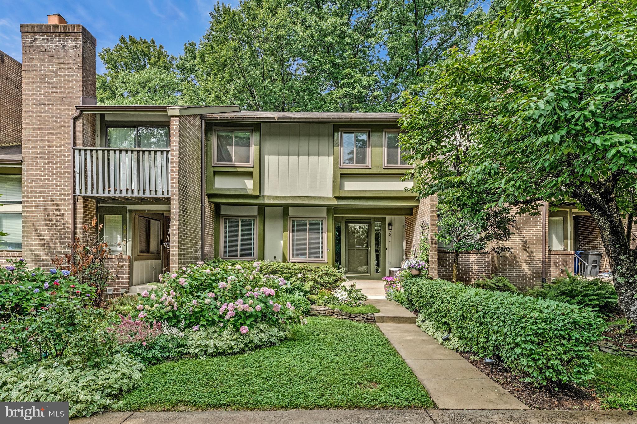 2014 Winged Foot Court Reston, VA 20191 - Photo 3 of 13
