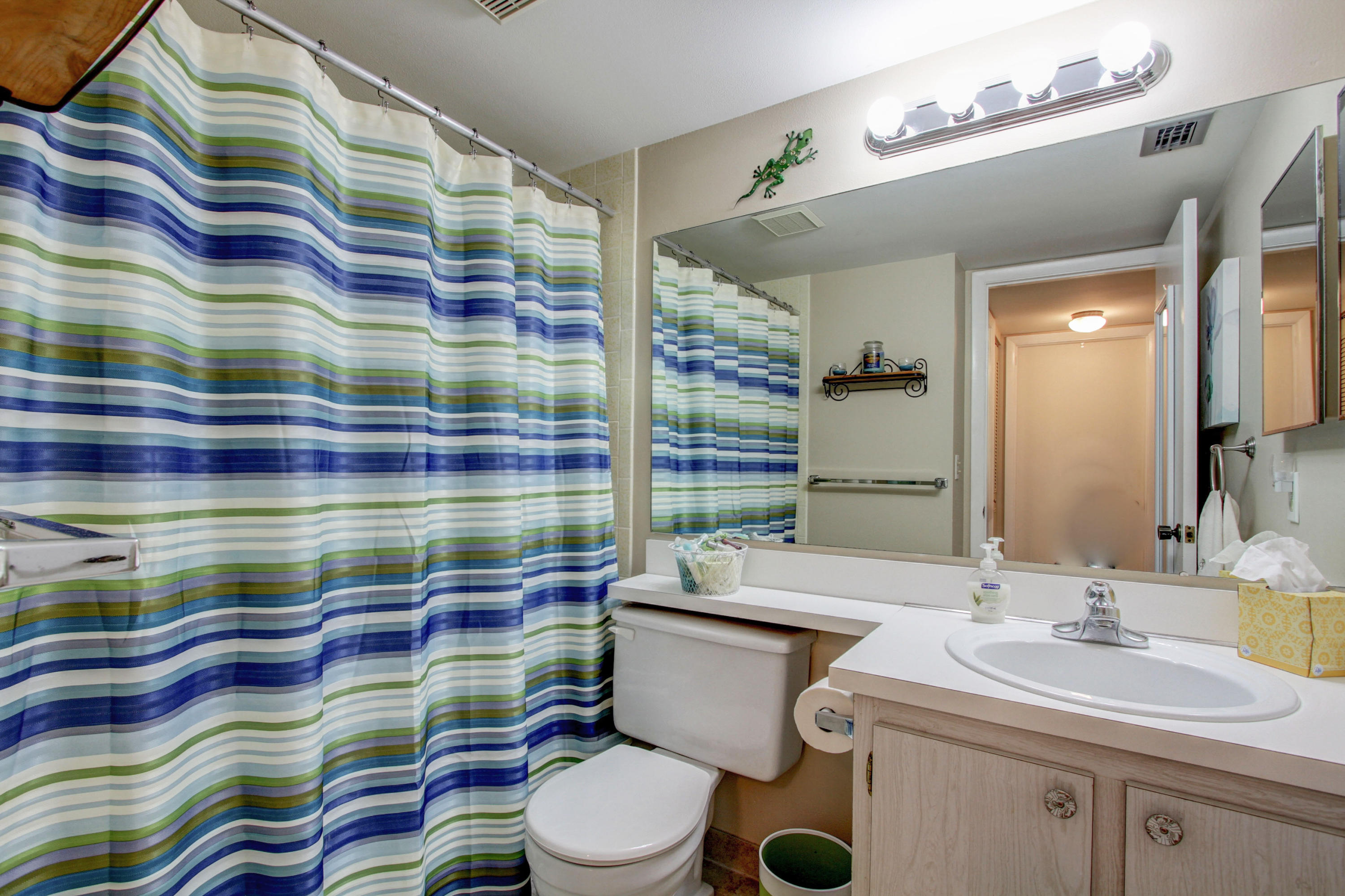 329 Pine Ridge Circle, Unit C2 Greenacres, FL 33463 - Photo 18 of 21 18_17_cam18865_6_7_8_9