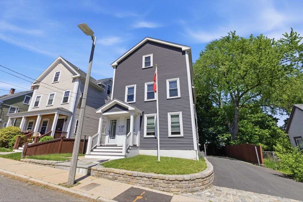 18 Sylvester Road, Unit 1 Boston, MA 02122 - Photo 7 of 9
