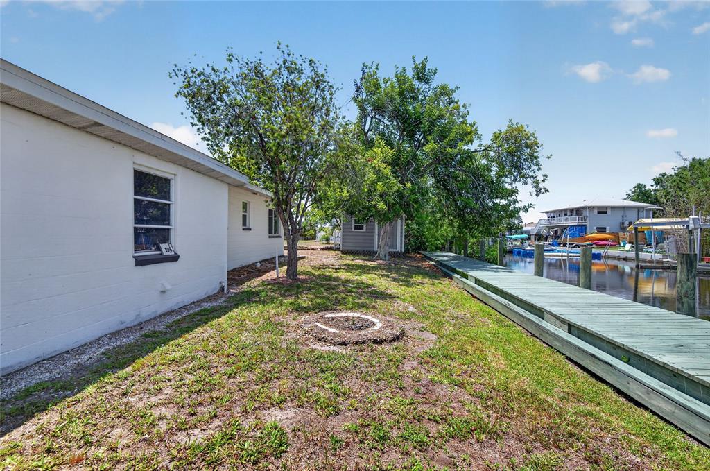 106 West North Branch Road Ruskin, FL 33570 - Photo 6 of 29 Gallery Image 6