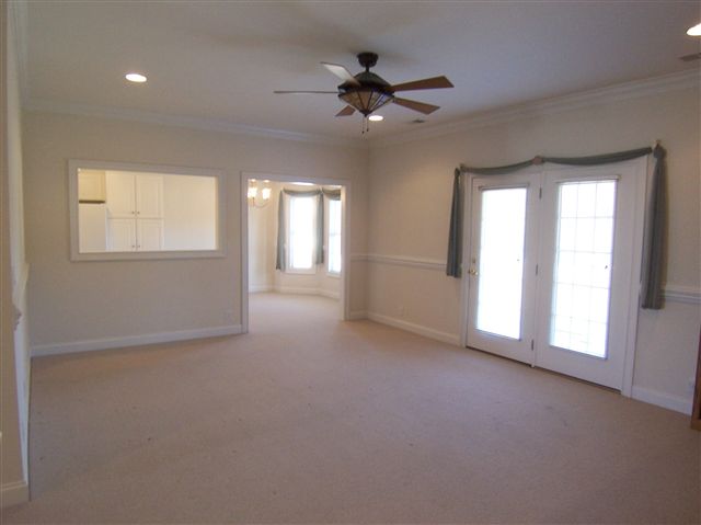 201 Steepleton Way Seneca, SC 29672 - Photo 4 of 23 Gallery Image 4