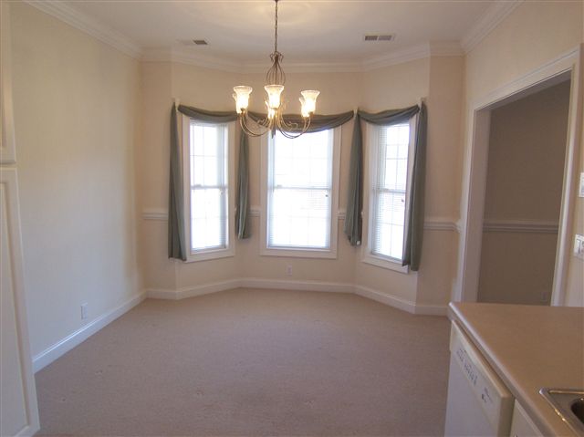 201 Steepleton Way Seneca, SC 29672 - Photo 6 of 23 Gallery Image 6