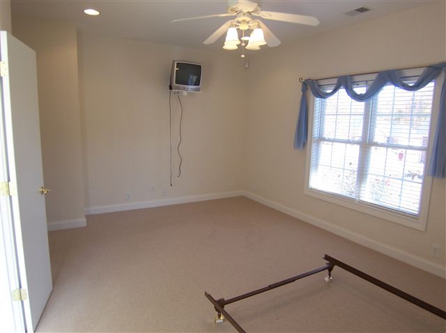 201 Steepleton Way Seneca, SC 29672 - Photo 8 of 23 Gallery Image 8