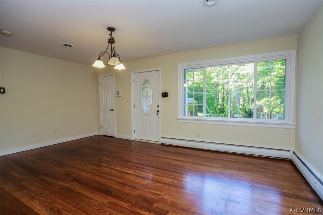 7257 Berwick Road Richmond, VA 23225 - Photo 4 of 22 Gallery Image 4