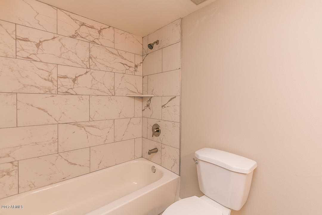 2301 West Wethersfield Road Phoenix, AZ 85029 - Photo 13 of 26 10467 (15 of 28)