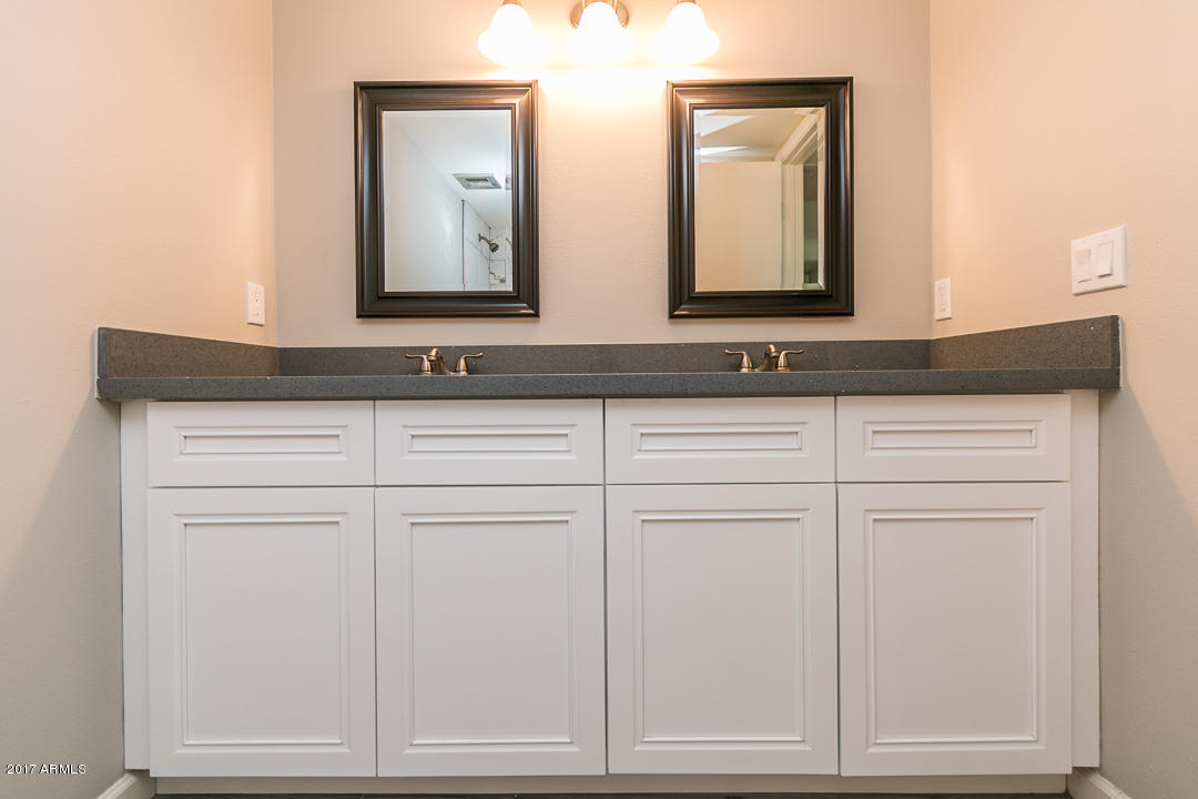 2301 West Wethersfield Road Phoenix, AZ 85029 - Photo 14 of 26 10467 (16 of 28)