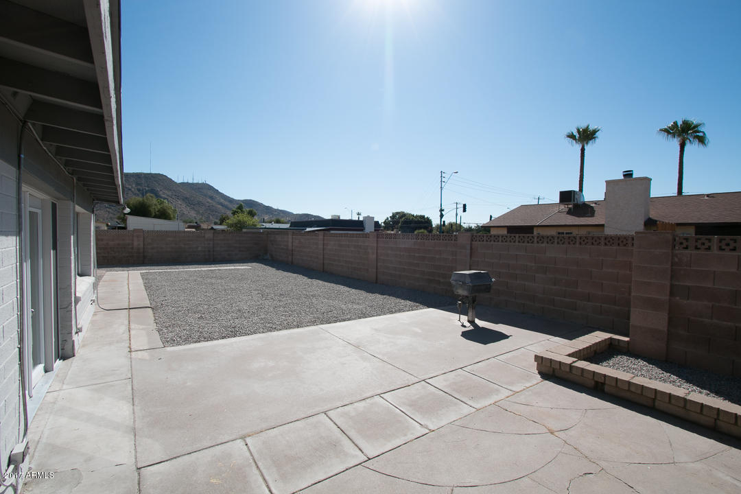 2301 West Wethersfield Road Phoenix, AZ 85029 - Photo 23 of 26 10467 (25 of 28)