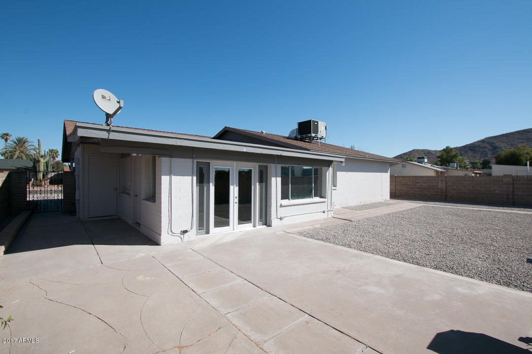 2301 West Wethersfield Road Phoenix, AZ 85029 - Photo 24 of 26 10467 (26 of 28)