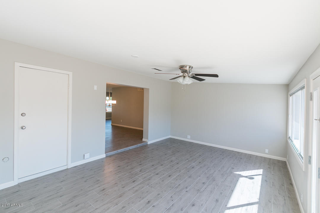 2301 West Wethersfield Road Phoenix, AZ 85029 - Photo 10 of 26 10467 (12 of 28)
