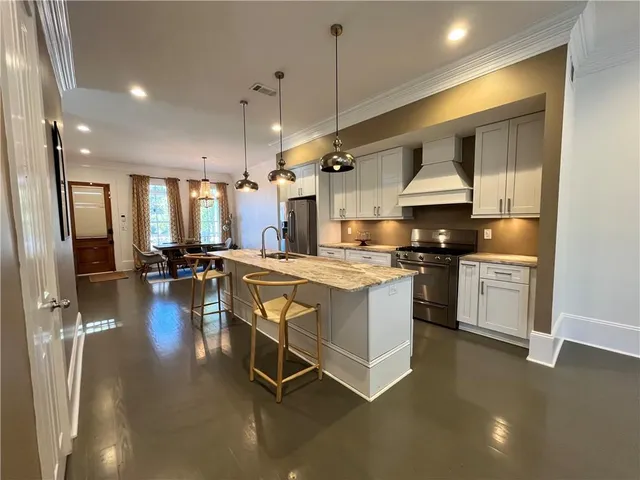 $4,300 | 2301 Upperline Street, New Orleans, LA 70115