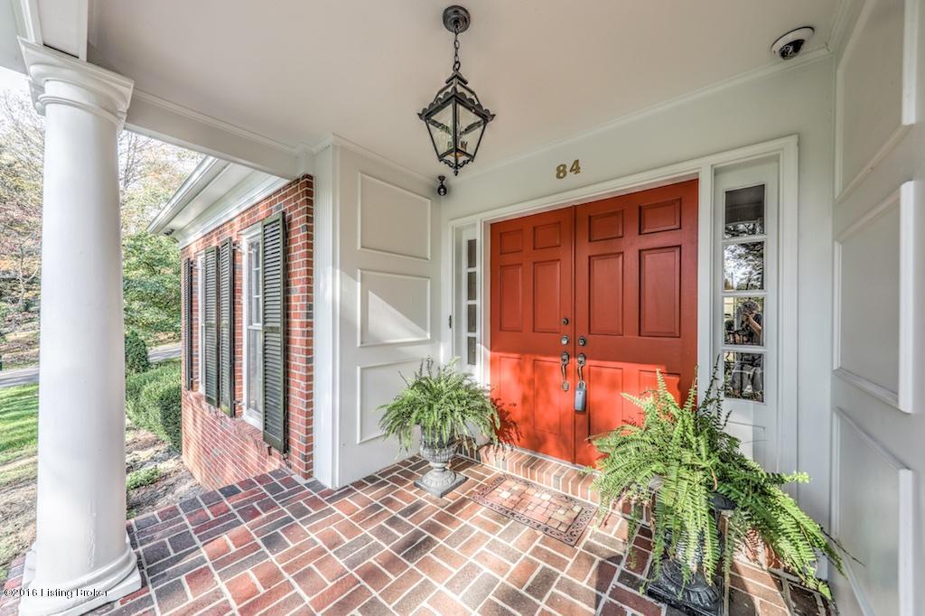 84 Wampum Rd 10329
