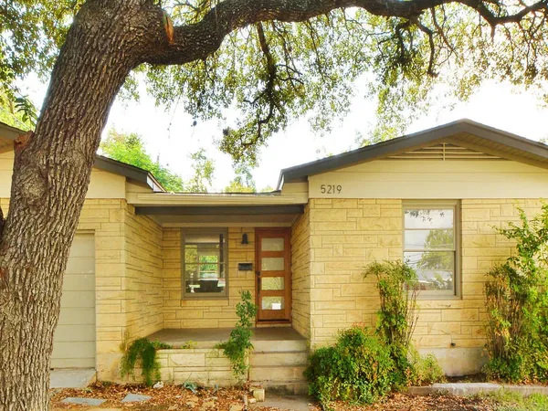 $3,000 | 5219 Woodrow Avenue, Austin, TX 78756