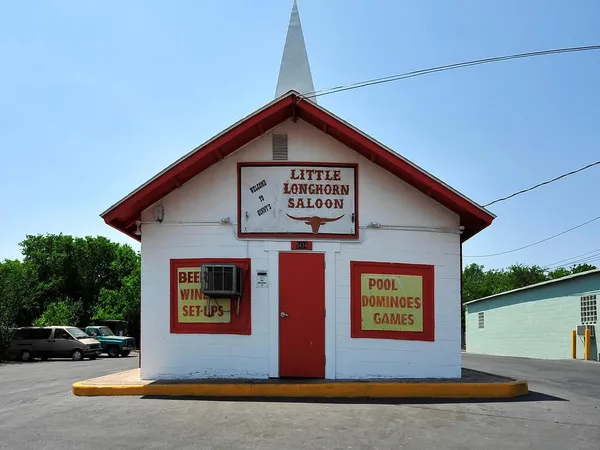 $3,000 | 5219 Woodrow Avenue, Austin, TX 78756