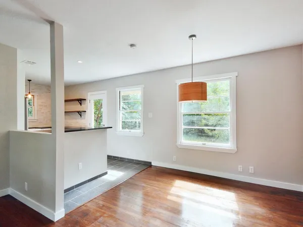 $3,000 | 5219 Woodrow Avenue, Austin, TX 78756