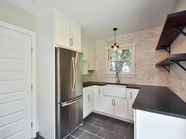 $3,000 | 5219 Woodrow Avenue, Austin, TX 78756