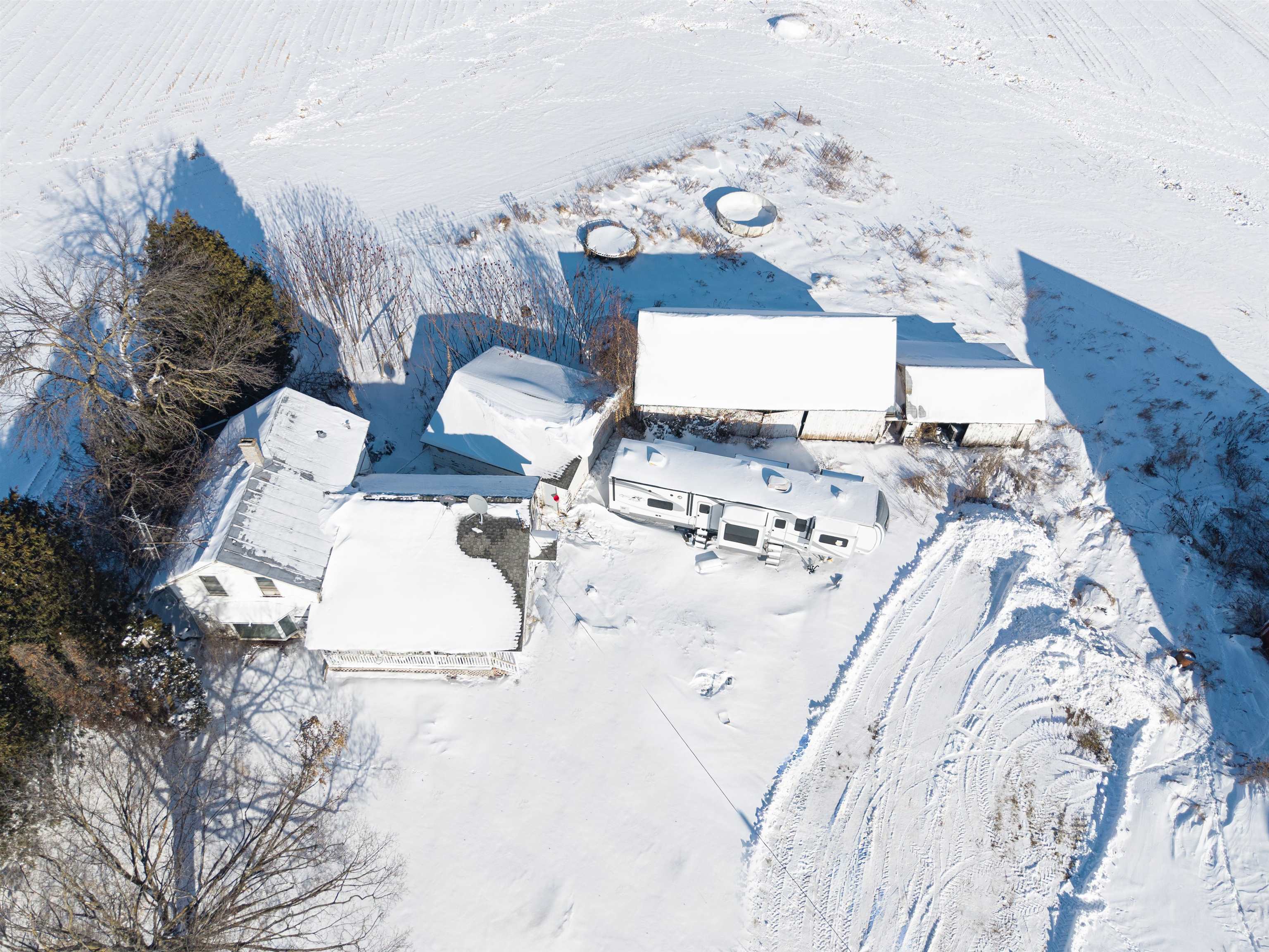 E8834 County Road North New London, WI 54961 - Photo 14 of 29