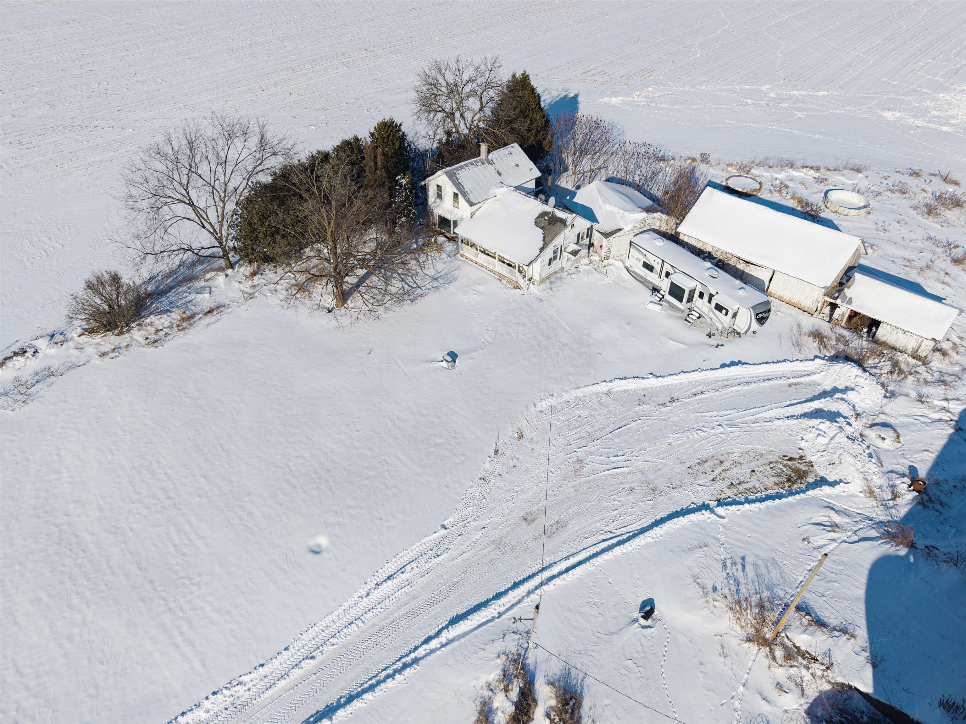 E8834 County Road North New London, WI 54961 - Photo 15 of 29