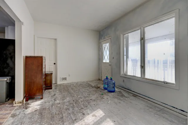 $219,000 | E8834 County Road North, New London, WI 54961