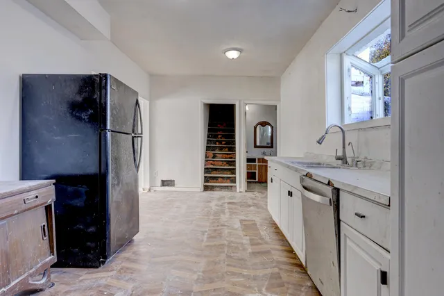 $219,000 | E8834 County Road North, New London, WI 54961