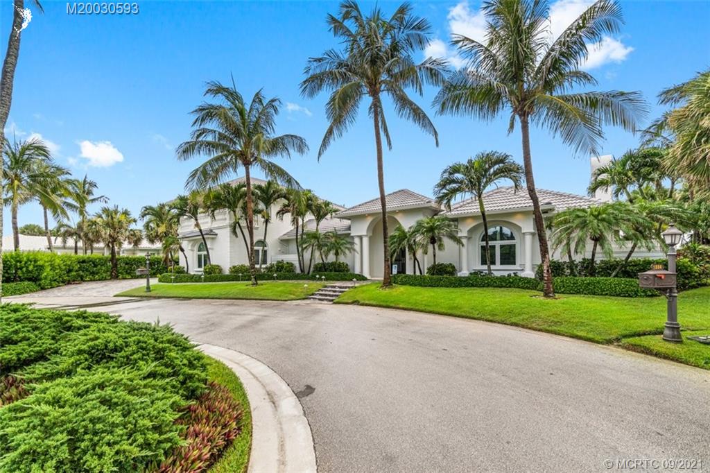 1904 Southeast Sailfish Point Boulevard Stuart, FL 34996 - Photo 56 of 72 a view of a park with palm trees