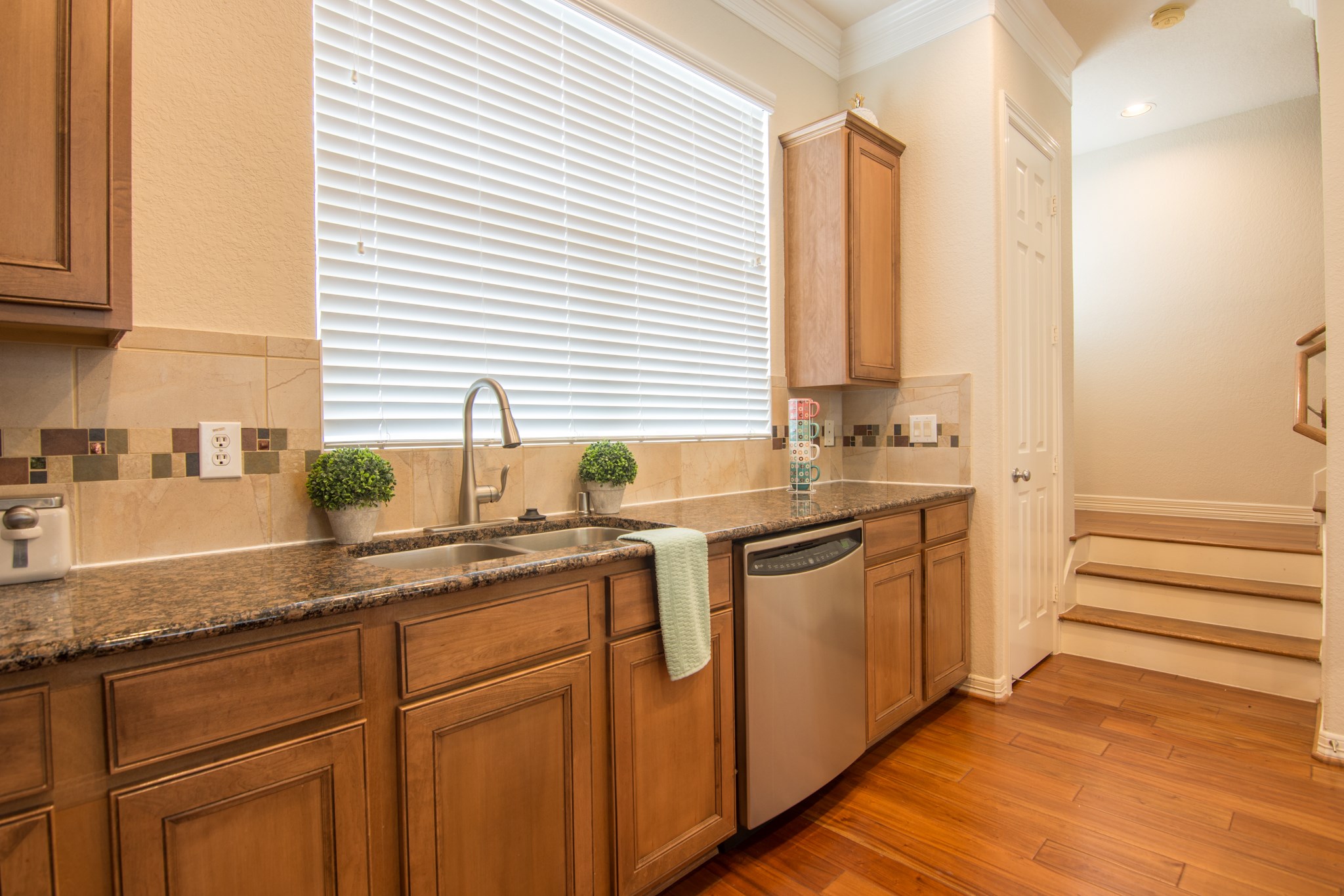 3002 Clearview Circle Houston, TX 77025 - Photo 23 of 43