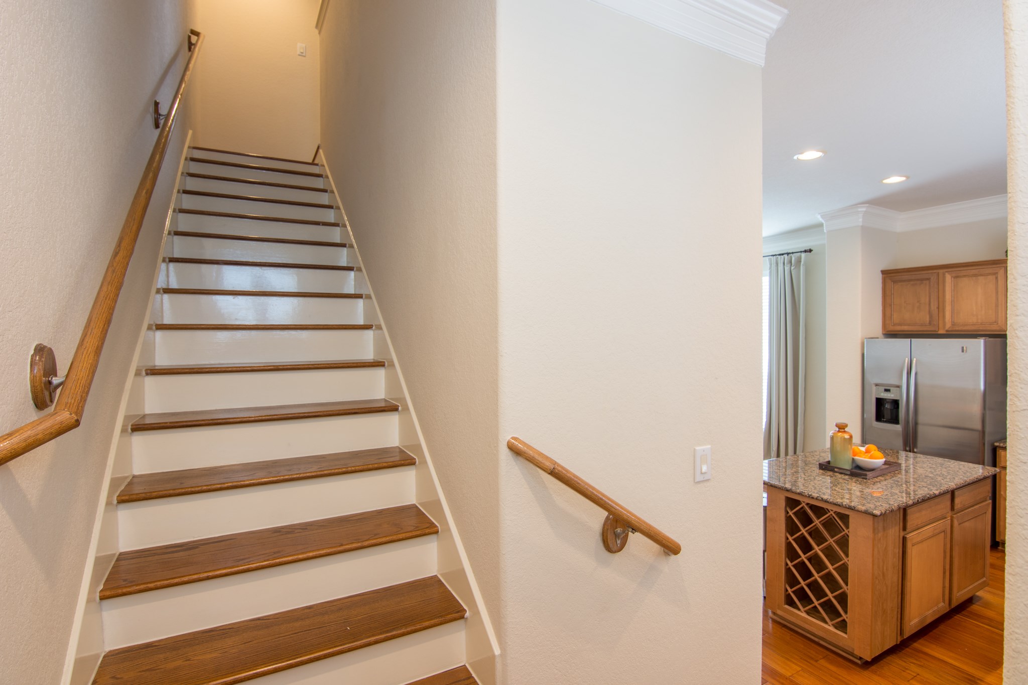 3002 Clearview Circle Houston, TX 77025 - Photo 24 of 43 hardwood floors to 3rd floor
