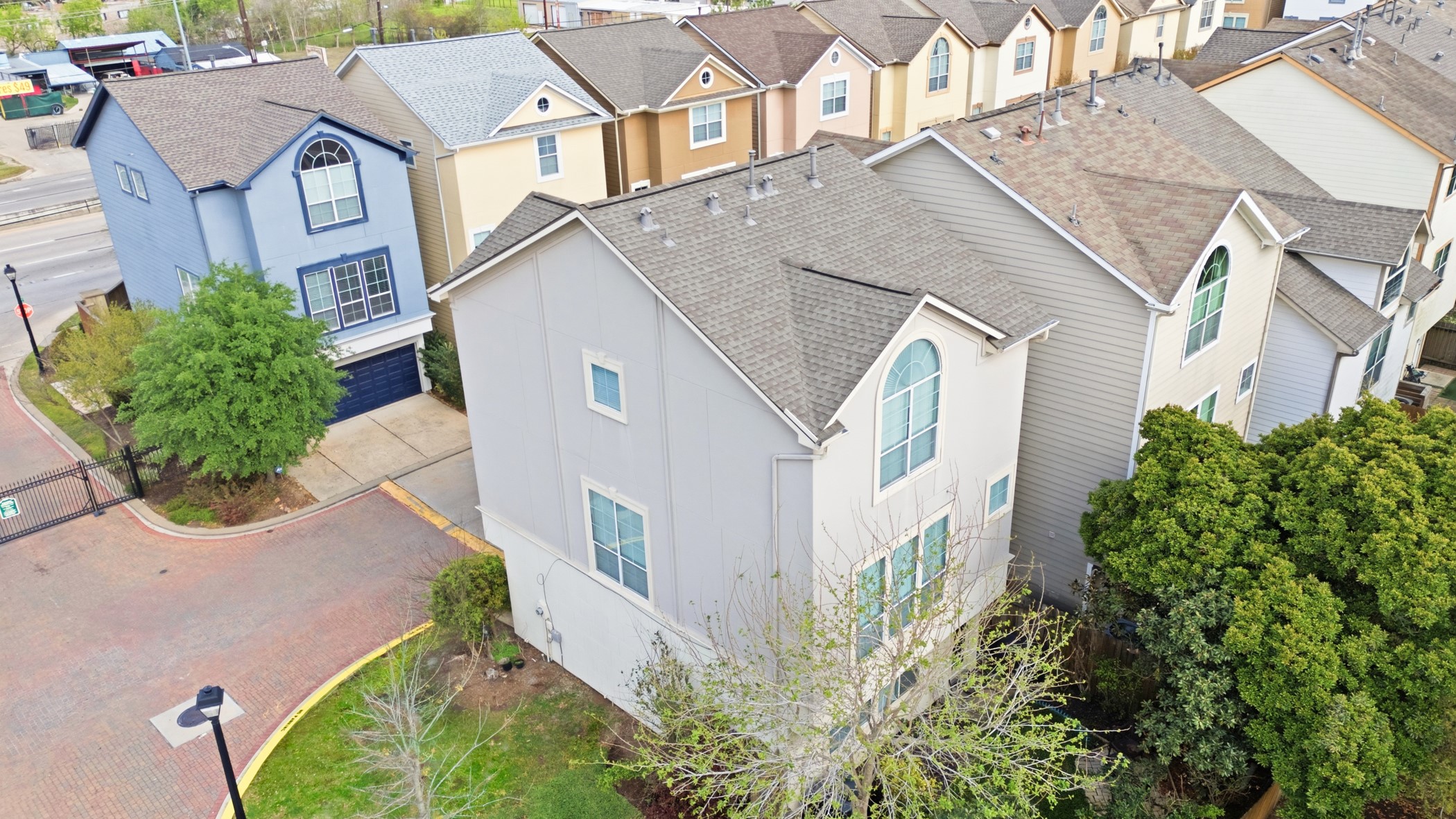 3002 Clearview Circle Houston, TX 77025 - Photo 29 of 43