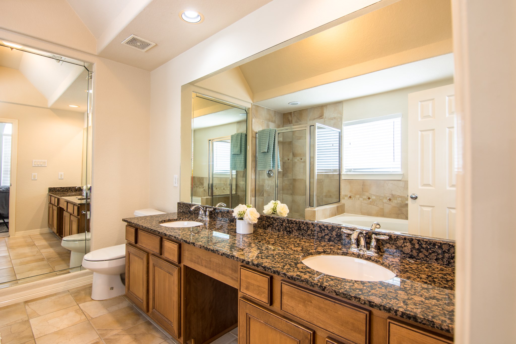 3002 Clearview Circle Houston, TX 77025 - Photo 33 of 43