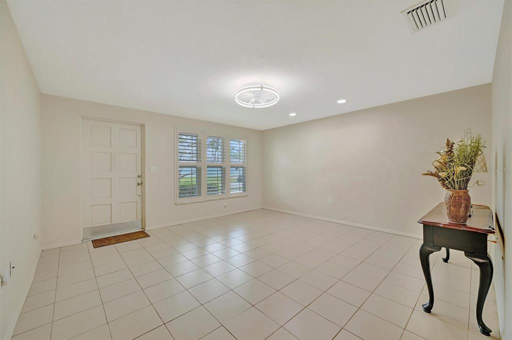 4478 Coco Ridge Circle Sarasota, FL 34233 - Photo 11 of 85 Gallery Image 11