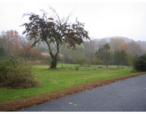 324 Old Ayer Road Groton, MA 01450 - Photo 12 of 13 Gallery Image 12