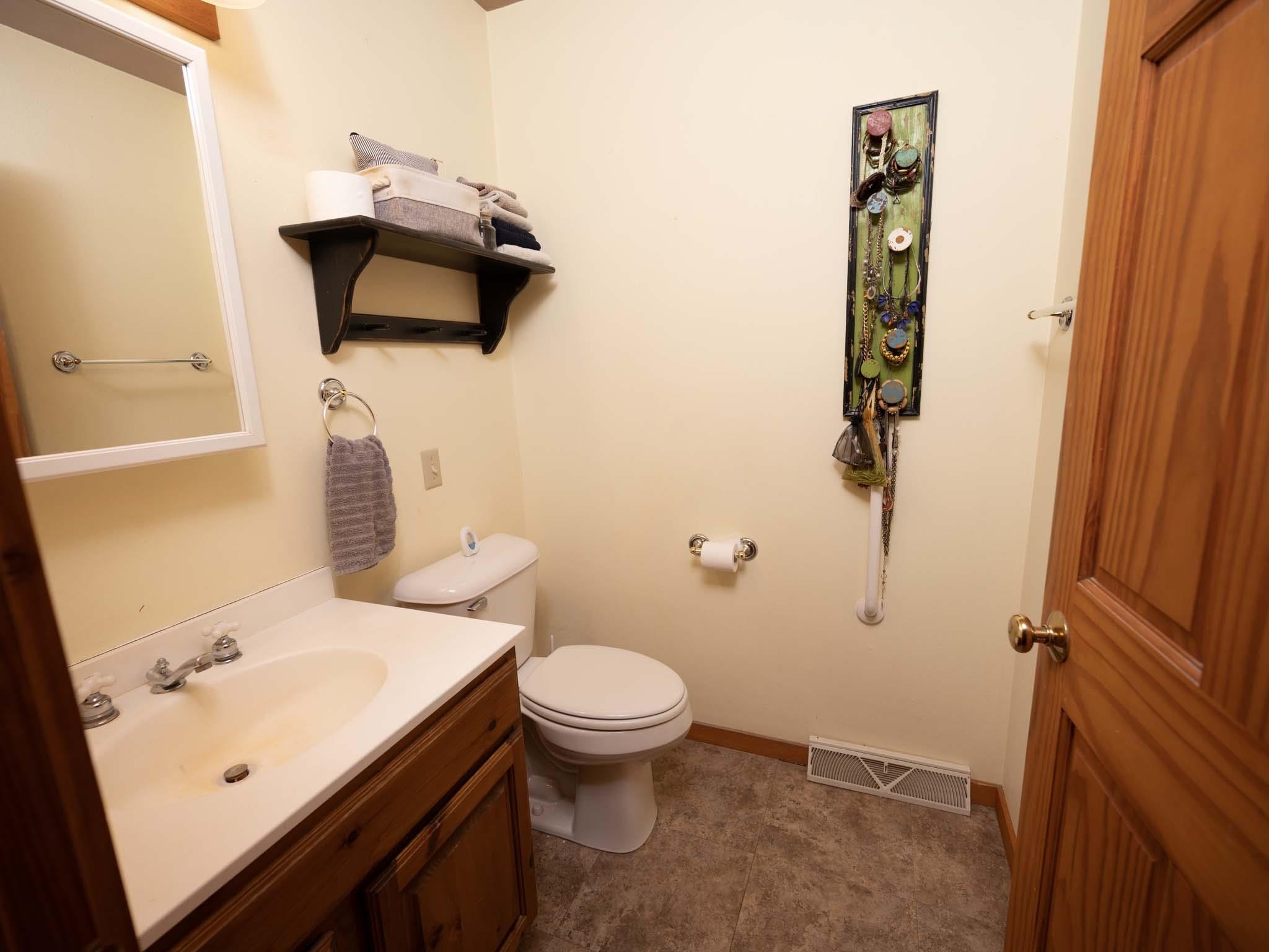 N2208 Cleghorn Road Waupaca, WI 54981 - Photo 20 of 48