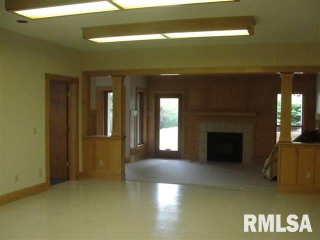 6800 Jersey Ridge Road Davenport, IA 52807 - Photo 16 of 24 Gallery Image 16