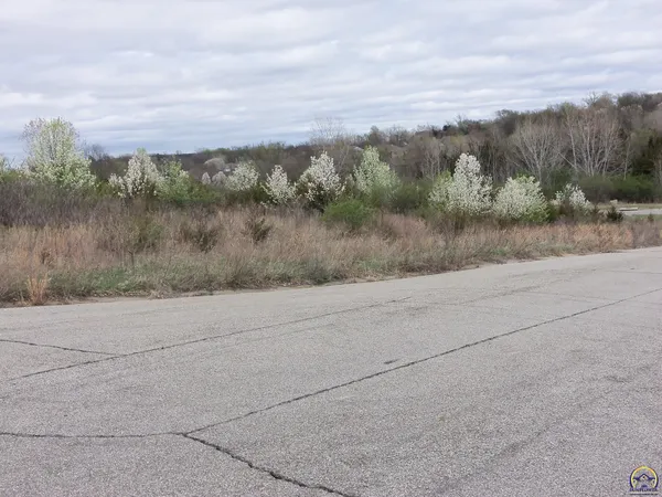 $19,500 | 6326 Southwest 46th Park, Topeka, KS 66610