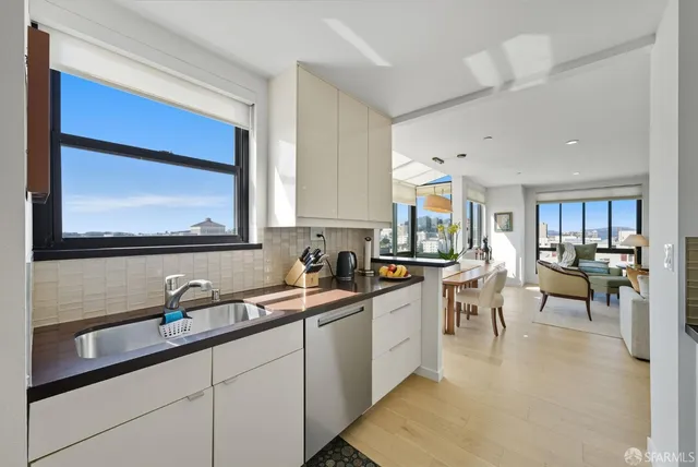 $1,248,000 | 1 Daniel Burnham Court, Unit 1610, San Francisco, CA 94109