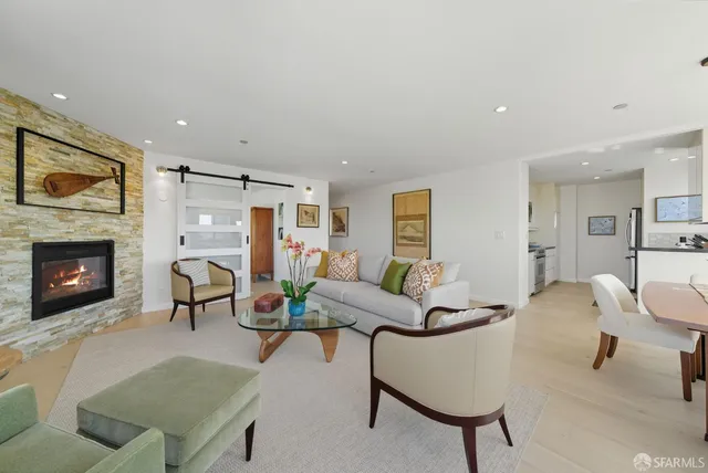 $1,248,000 | 1 Daniel Burnham Court, Unit 1610, San Francisco, CA 94109