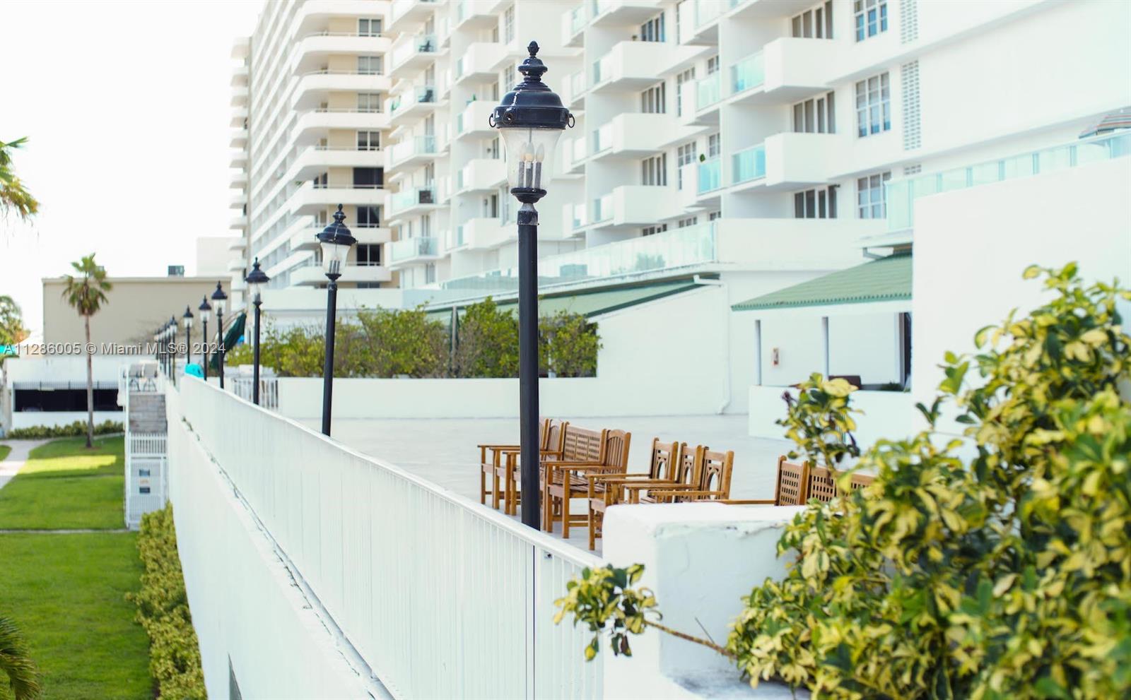 5601 Collins Avenue, Unit 1206 Miami Beach, FL 33140 - Photo 40 of 54