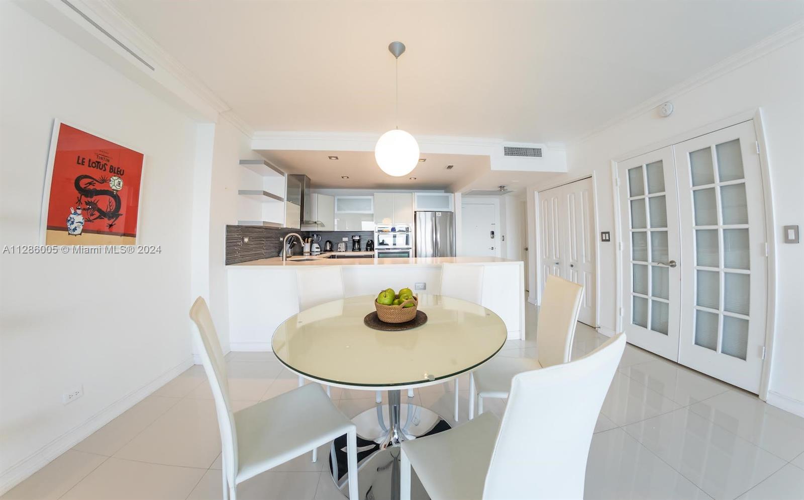 5601 Collins Avenue, Unit 1206 Miami Beach, FL 33140 - Photo 10 of 54