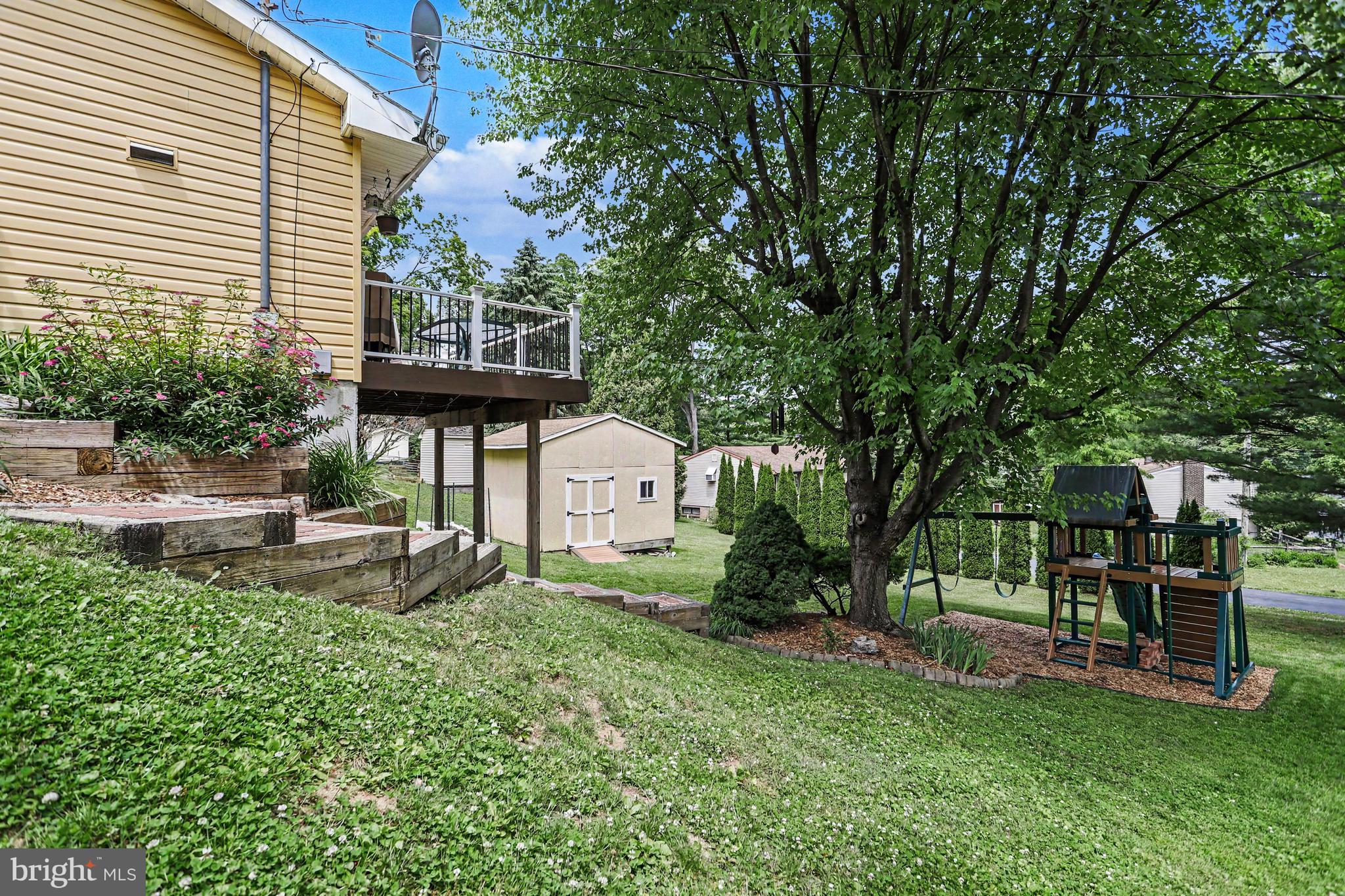 12 Bare Avenue Reading, PA 19607 - Photo 37 of 43